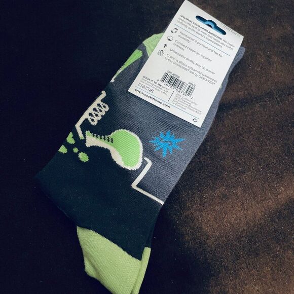 3 Pairs Sock It To Me Mens Novelty Socks Sasquatch Love, Circuit Board, Chem Lab - Picture 2 of 7